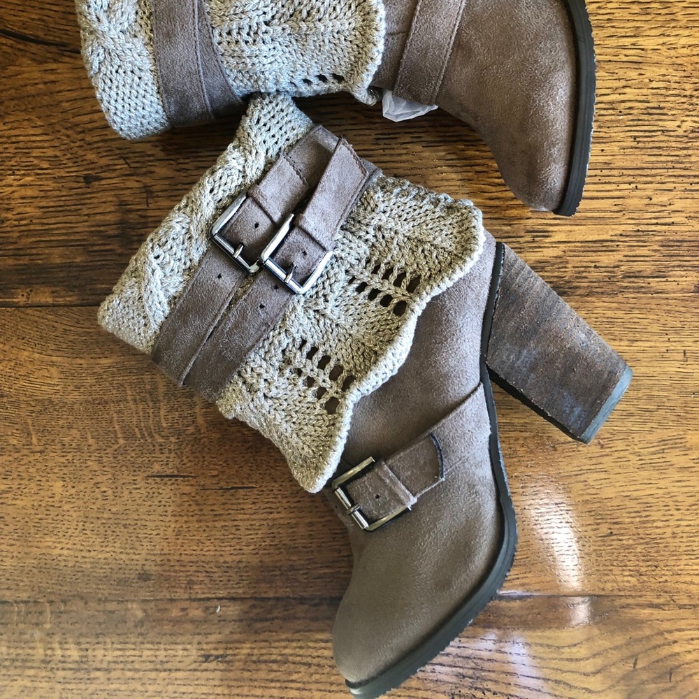 Biege Suede Booties with Knit Trim